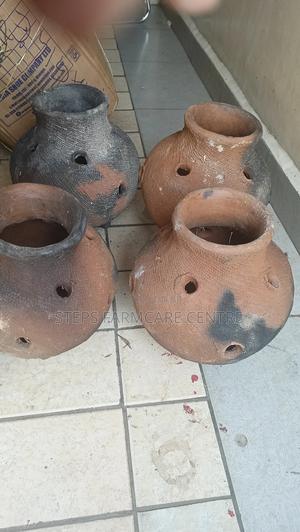 Brooding Pots - thumbnail 2