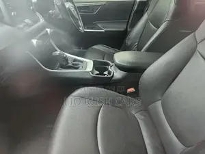Toyota RAV4 2019 Silver