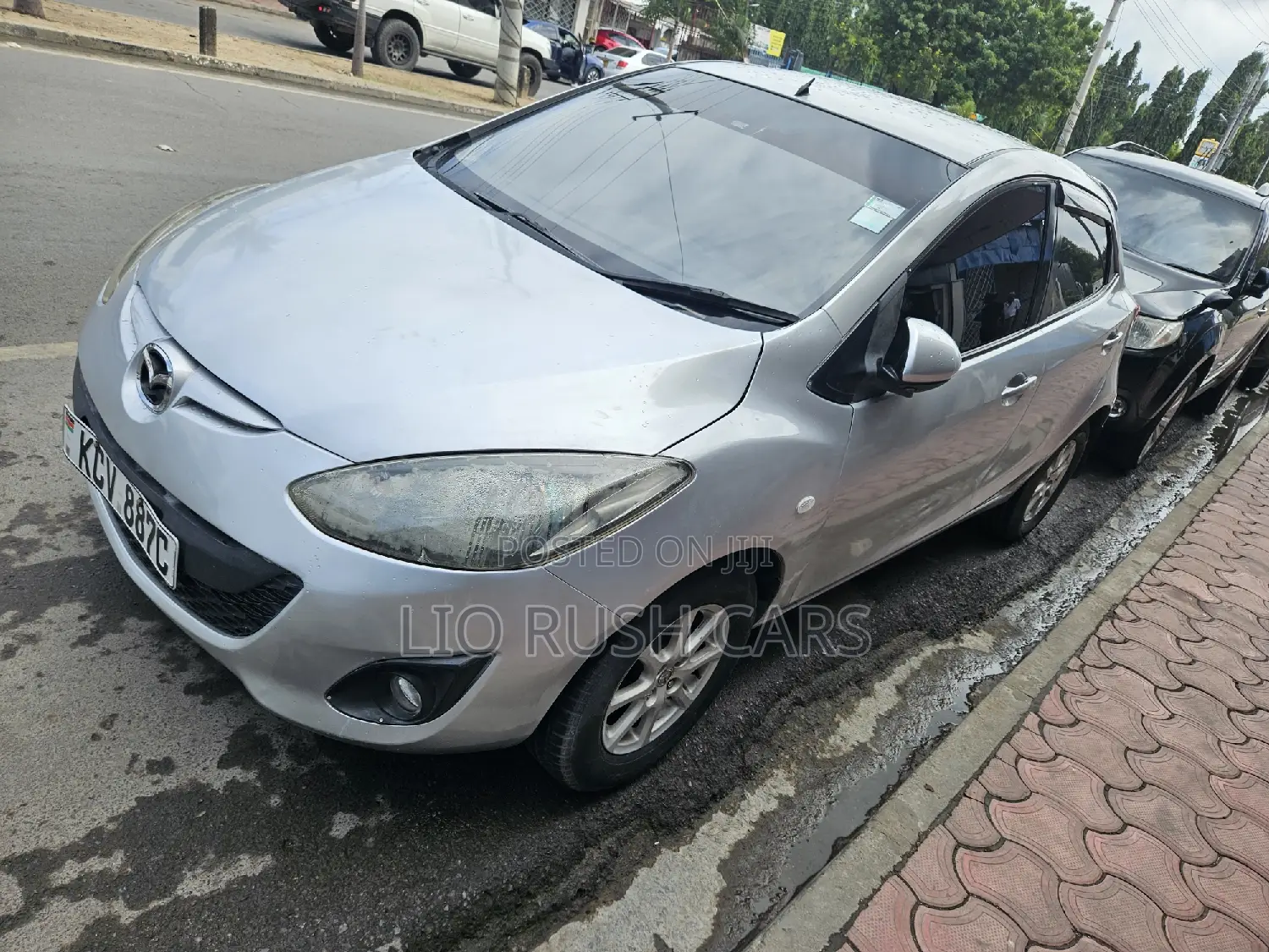 Mazda Demio 2012 Silver