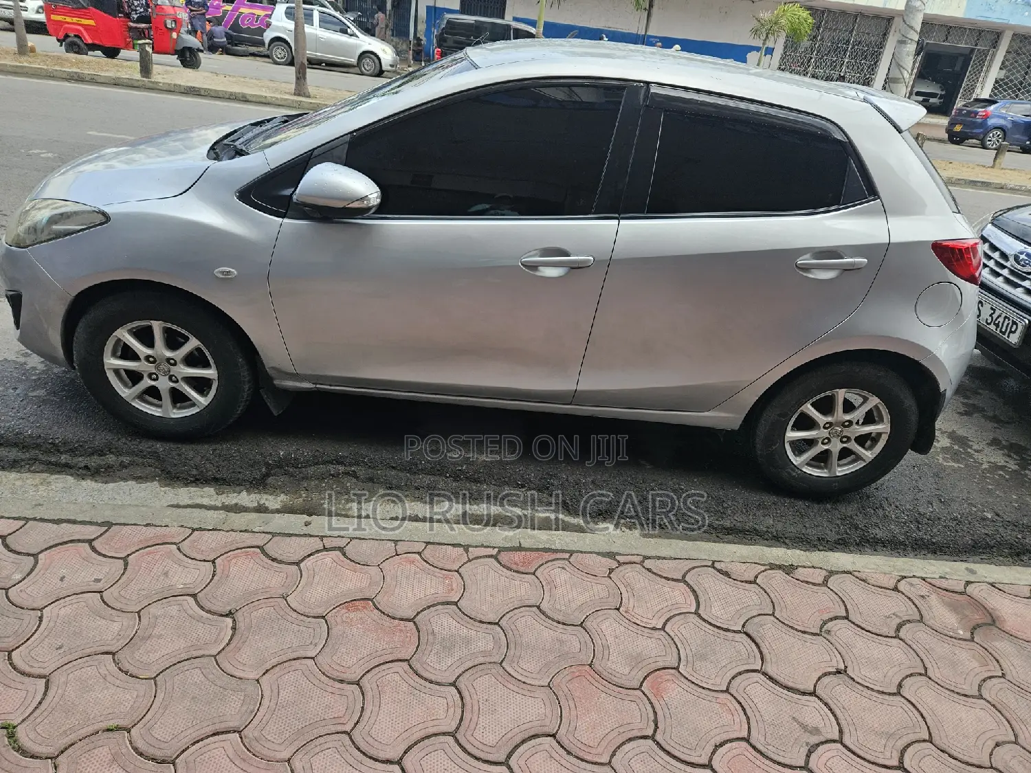 Mazda Demio 2012 Silver