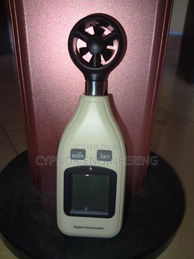 Wind Gauge Portable Digital Anemometer Device - main view