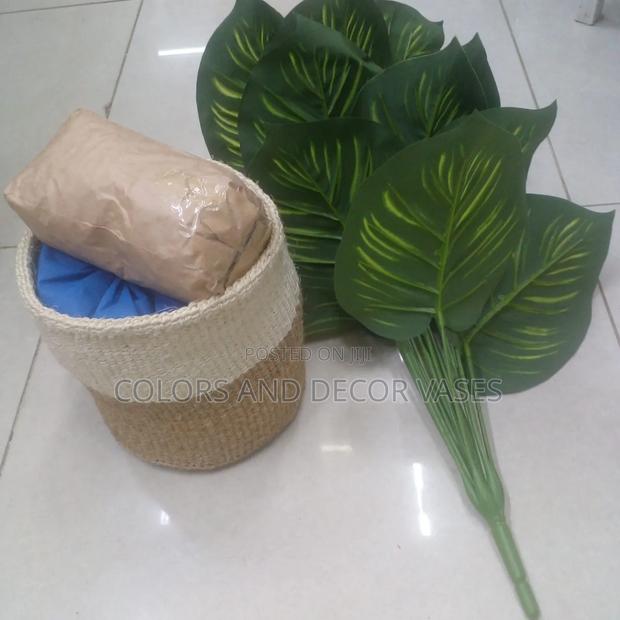 Complete Set of Artificial Plant, Basket 8" Stones
