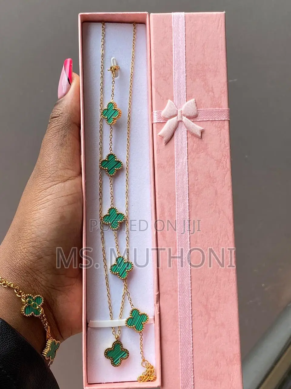 Van Cleef Necklace X Bracelet X Box