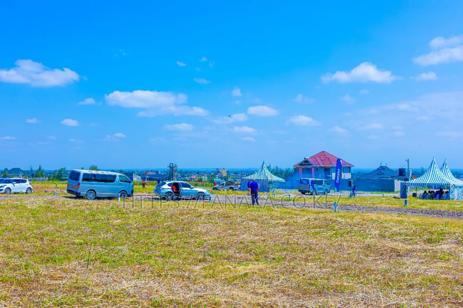 Commercial Land, 1km From Tarmac in Malaa^AC