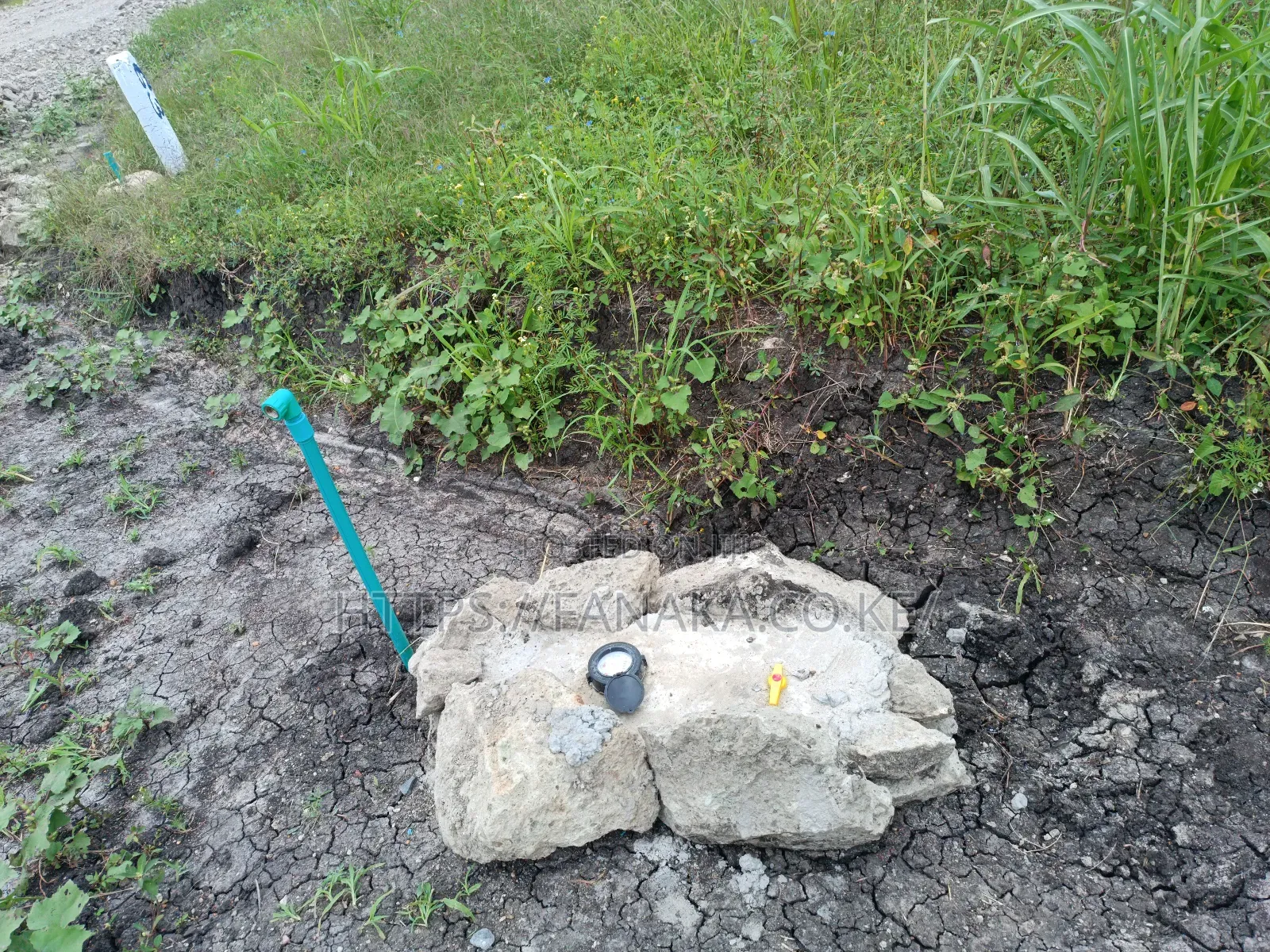 Land to Build a School or Supermarket in Malaa^AC