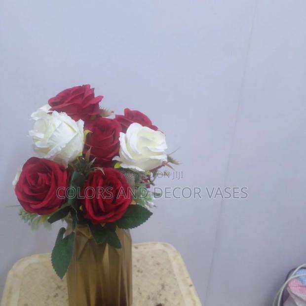 Maroon Red and White Roses - main view
