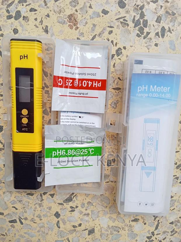 Digital PH Meter for Quick Reading - main view