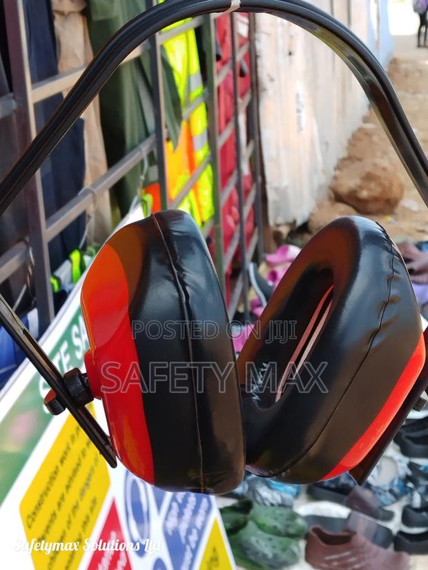 Hearing Protection Ear Muffs - thumbnail 3