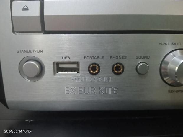 Yamaha Amp, Usb and Cd Player - thumbnail 3