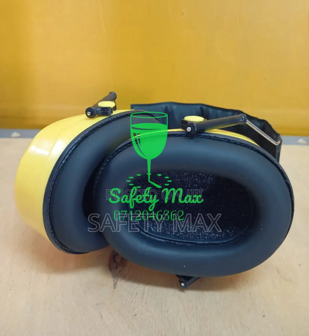 Noise Reduction Ear Muffs(En 352)