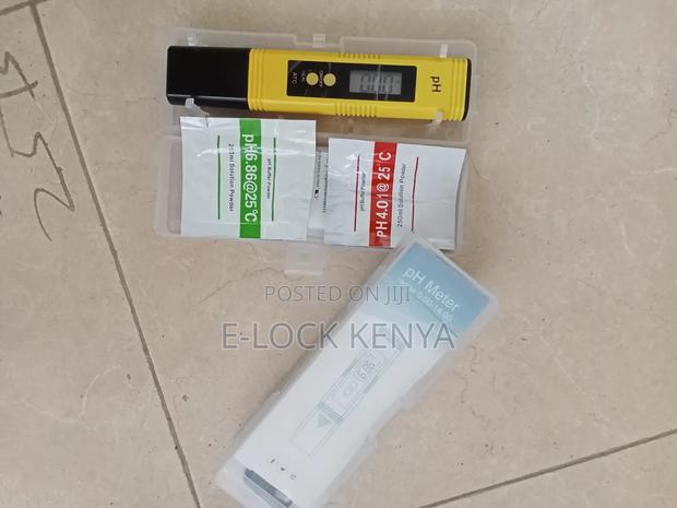 Professional Ph Meter for Laboratory Testing - main view