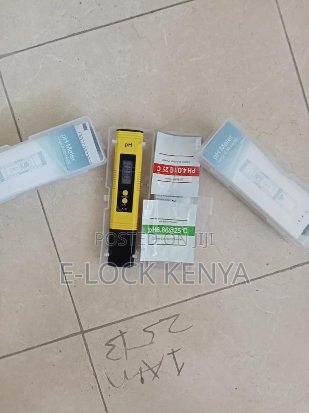 Easy to Read Digital Ph Meter - main view