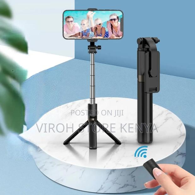 P66 Phone Stand Tripod With BT Remote Selfie Stick Tripod - thumbnail 2