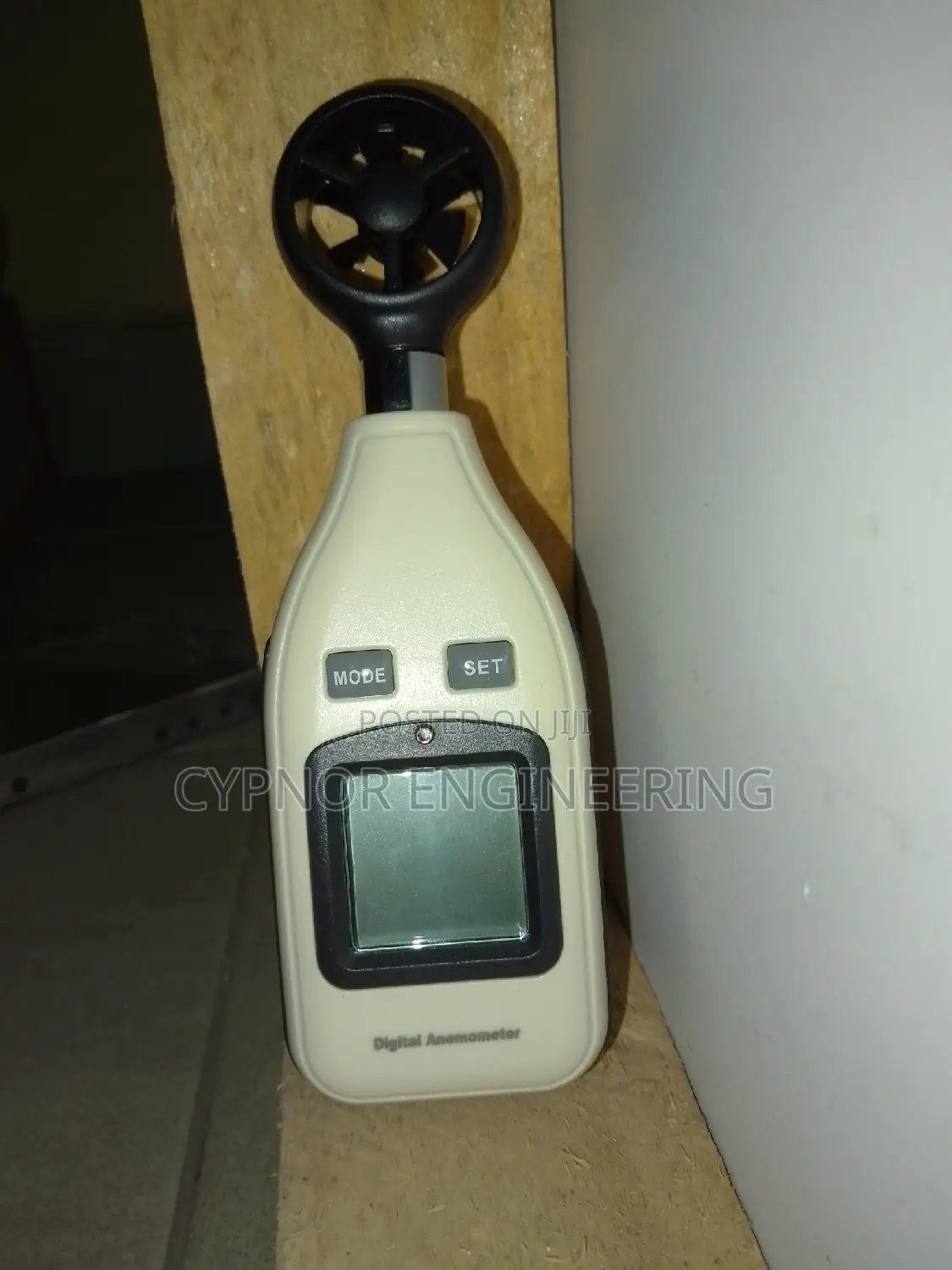 Compact Wind Detector Digital Anemometer Tool