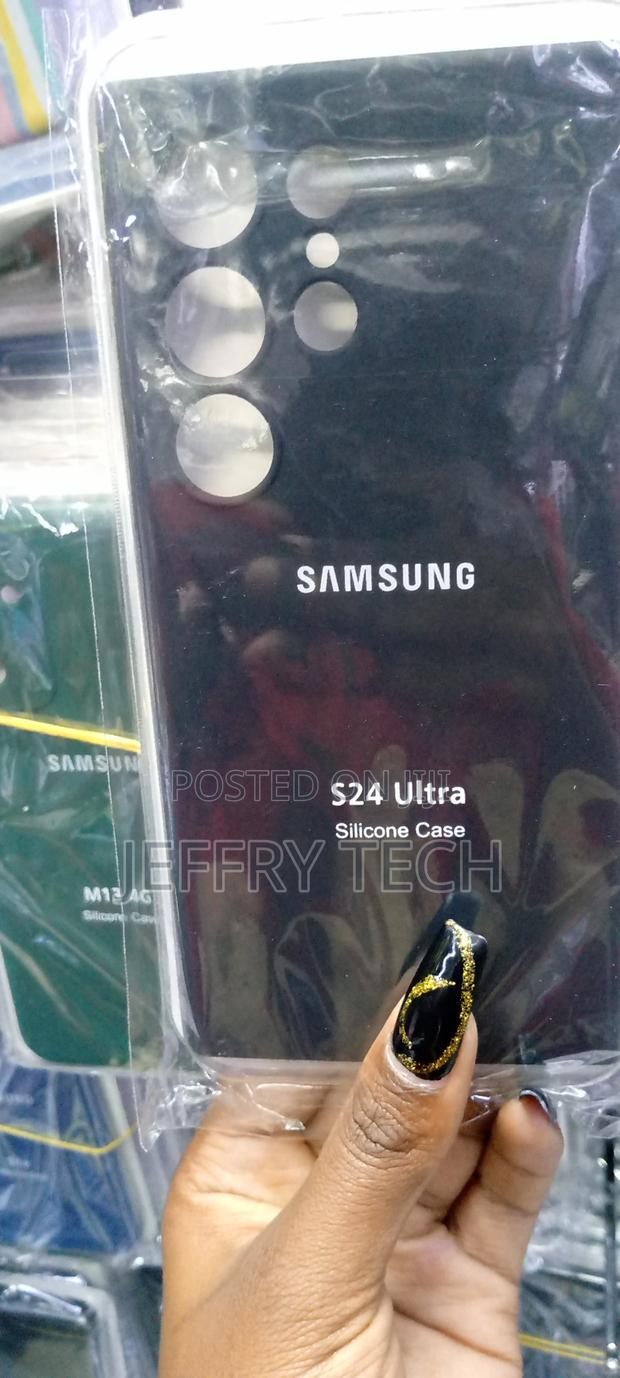 Samsung GALAXY S24 Ultra Silicone Case/Cover-Black MMMM - main view