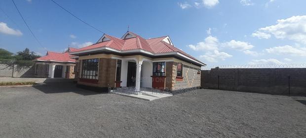 3bdrm Bungalow in Kitengela for sale