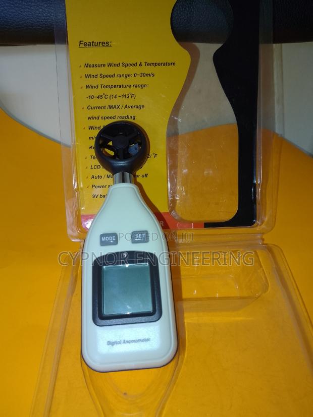 Accurate Wind Reader Portable Anemometer Device - main view