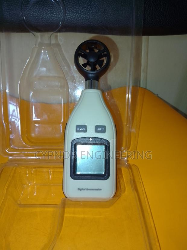 Precision Wind Tracker Handheld Anemometer Tool