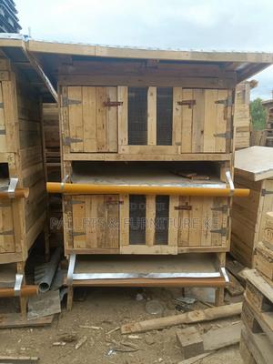 Rabbit House With Urine Harvester - thumbnail 2