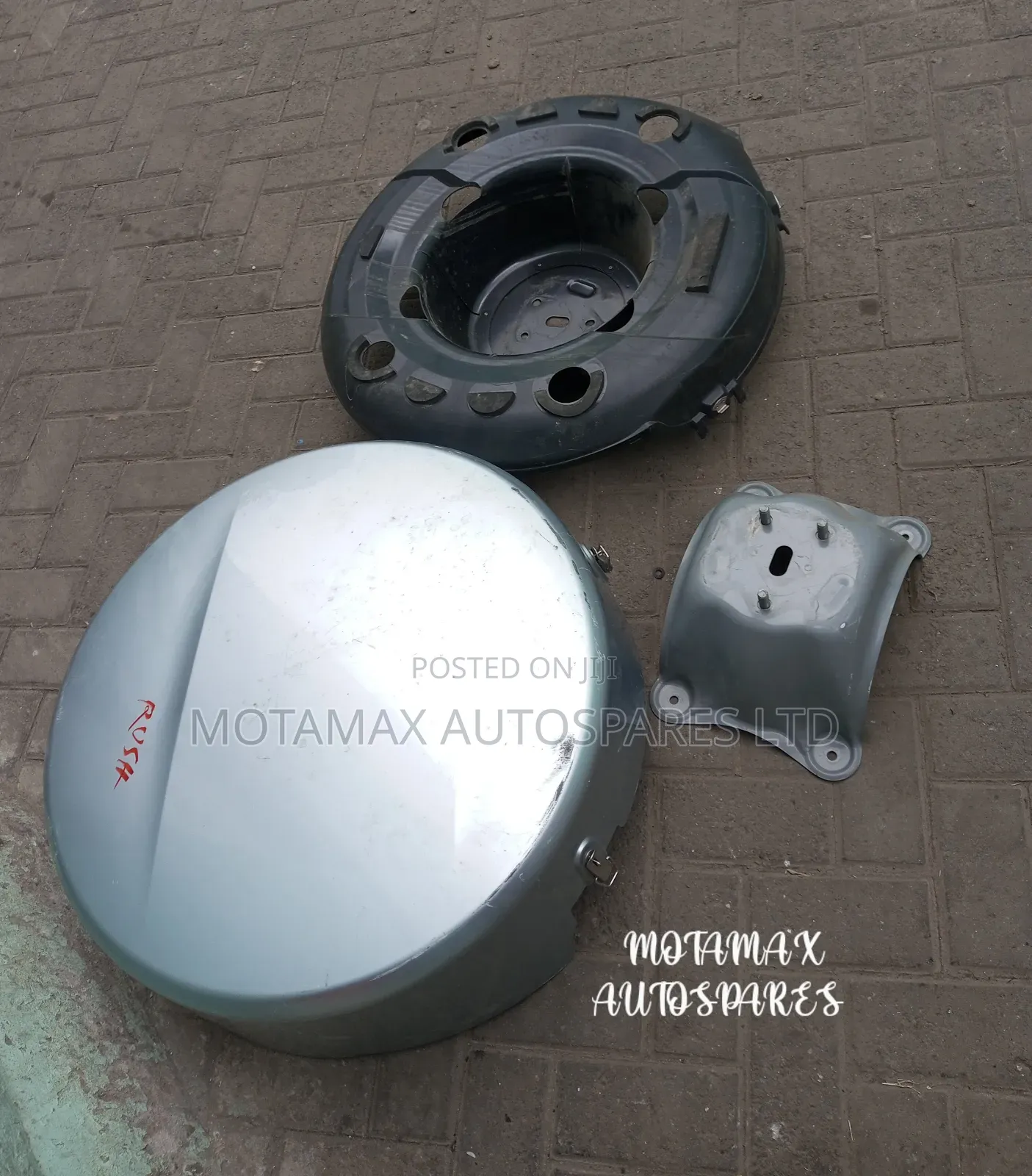 Toyota Rush Spare Wheel Cover Assy.