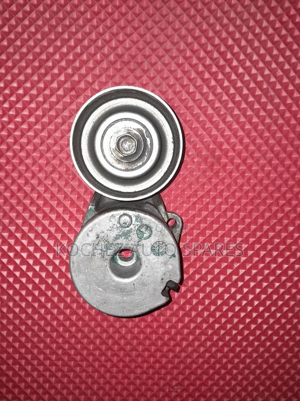 Fanbelt Tensioner for Nissan Serena/Xtrail/Dualis Mr20