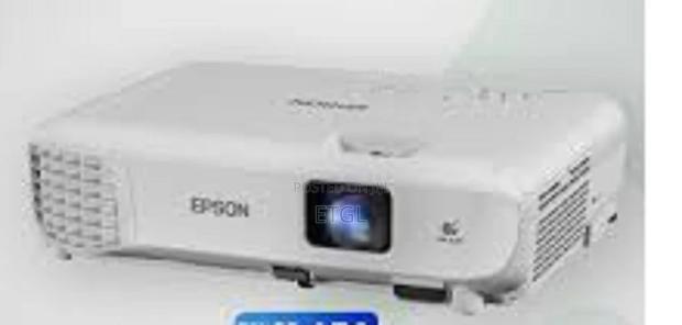 EPSON Eb-e01 !! EPSON Eb-e01 !! EPSON Eb-e01 !! EPSON Eb-e01