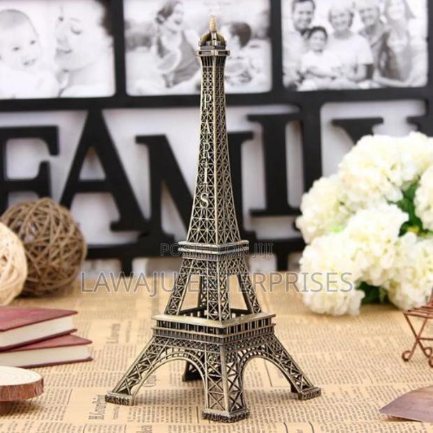 Eiffel Tower Figurine Decor - main view