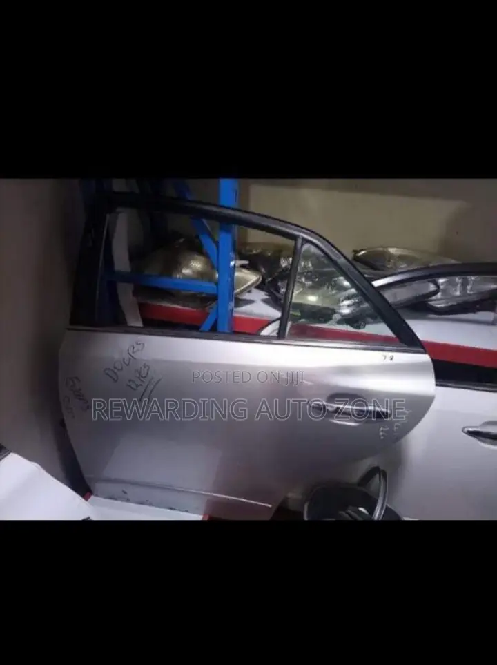 Premio 260 Door