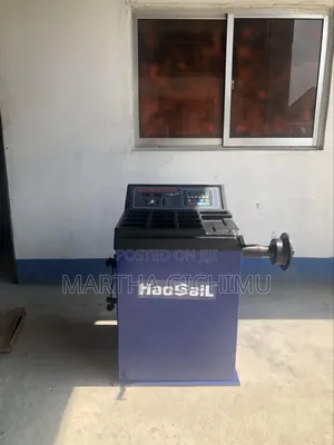 Electric Car Wheel Balancer Machine