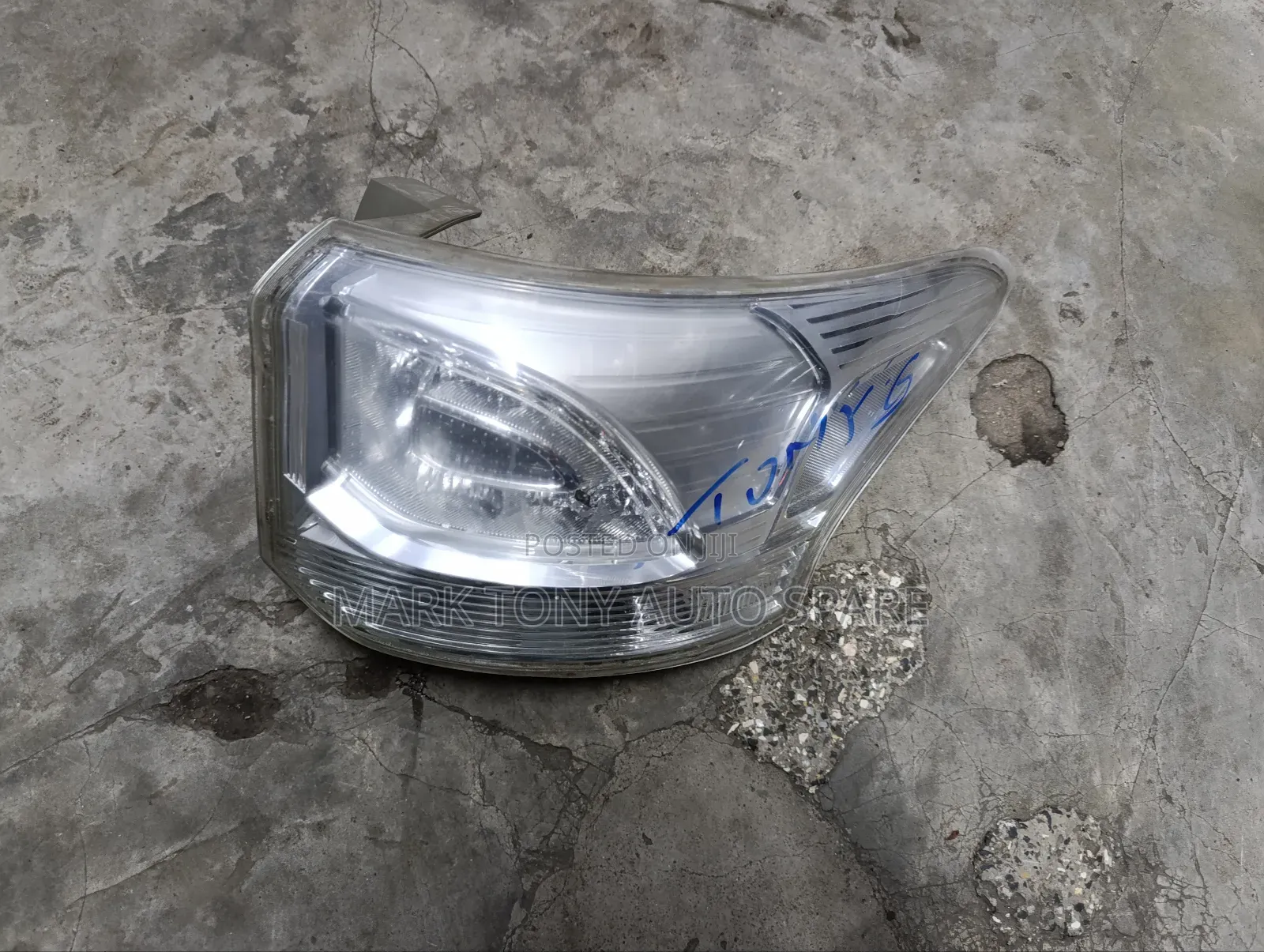 Mitsubishi Outlander 2015 Backlight Clear