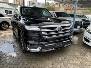 Toyota Land Cruiser 2023 Black