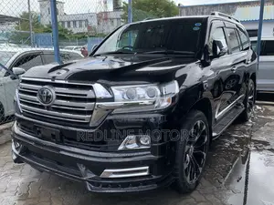 Toyota Land Cruiser 4.6 V8 ZX 2017 Matt Black