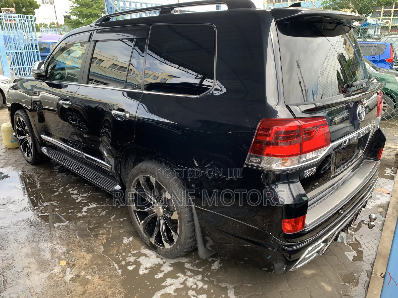 Toyota Land Cruiser 4.6 V8 ZX 2017 Matt Black