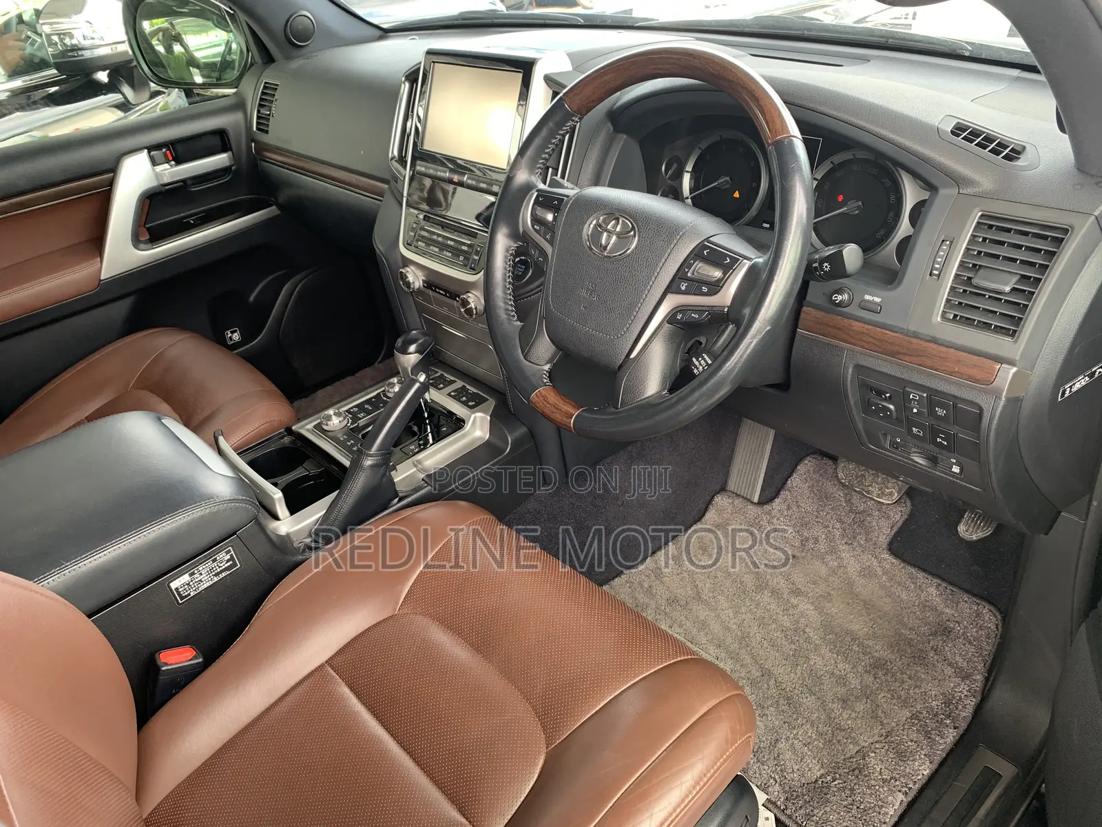 Toyota Land Cruiser 4.6 V8 ZX 2017 Matt Black