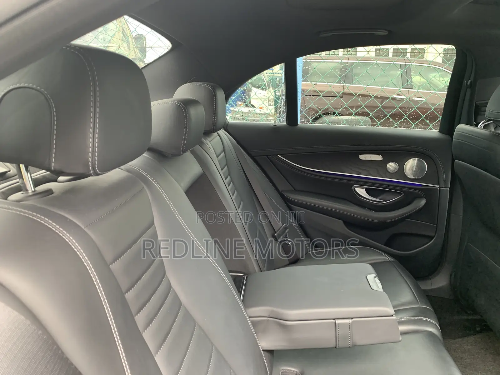 Mercedes-Benz E200 2016 Off white