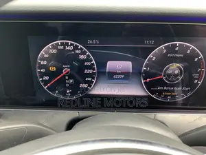 Mercedes-Benz E200 2016 Off white