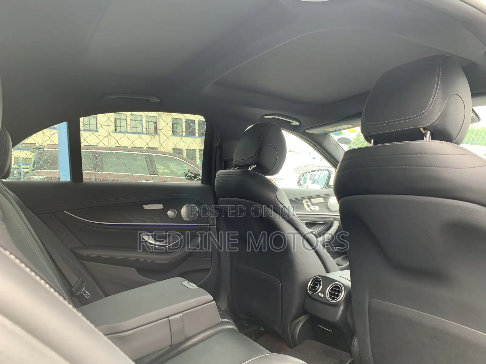 Mercedes-Benz E200 2016 Off white