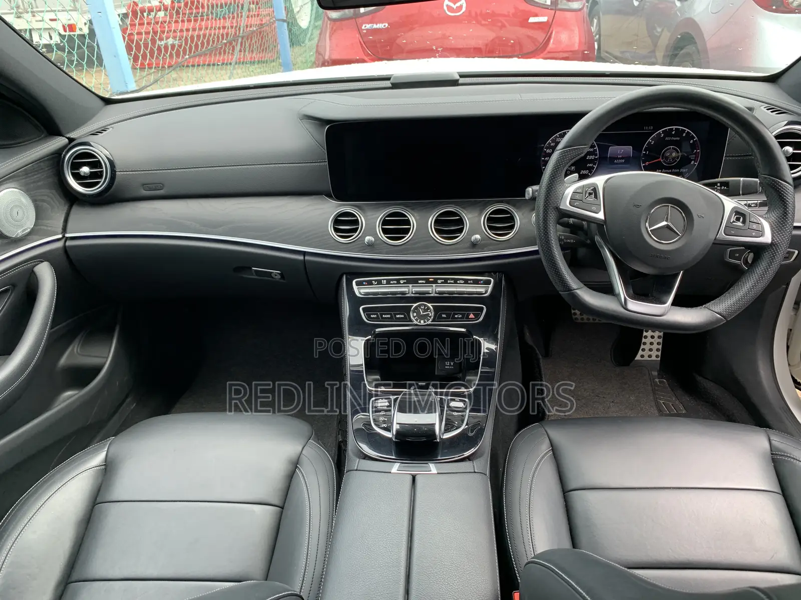 Mercedes-Benz E200 2016 Off white