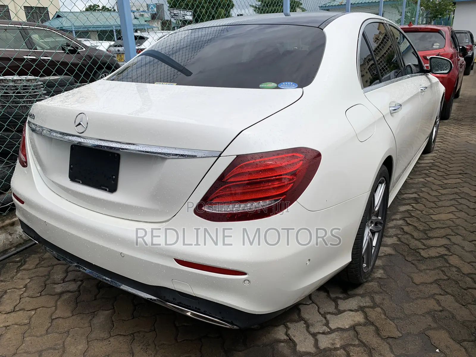 Mercedes-Benz E200 2016 Off white