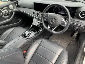 Mercedes-Benz E200 2016 Off white