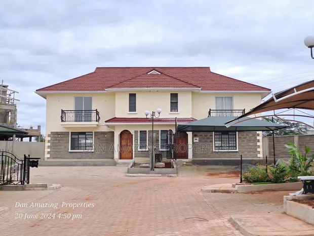 4bdrm Maisonette in Lukenya Plain/Dsq, DayStar Area for sale