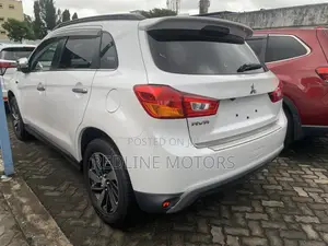 Mitsubishi RVR 2017 Off white