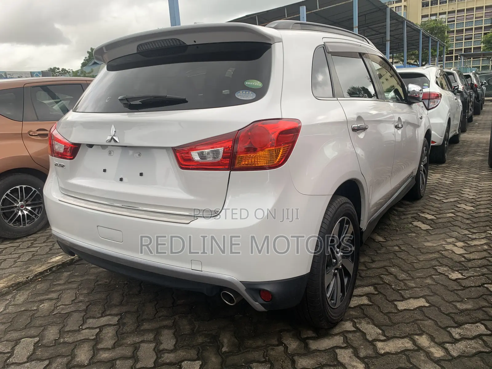 Mitsubishi RVR 2017 Off white