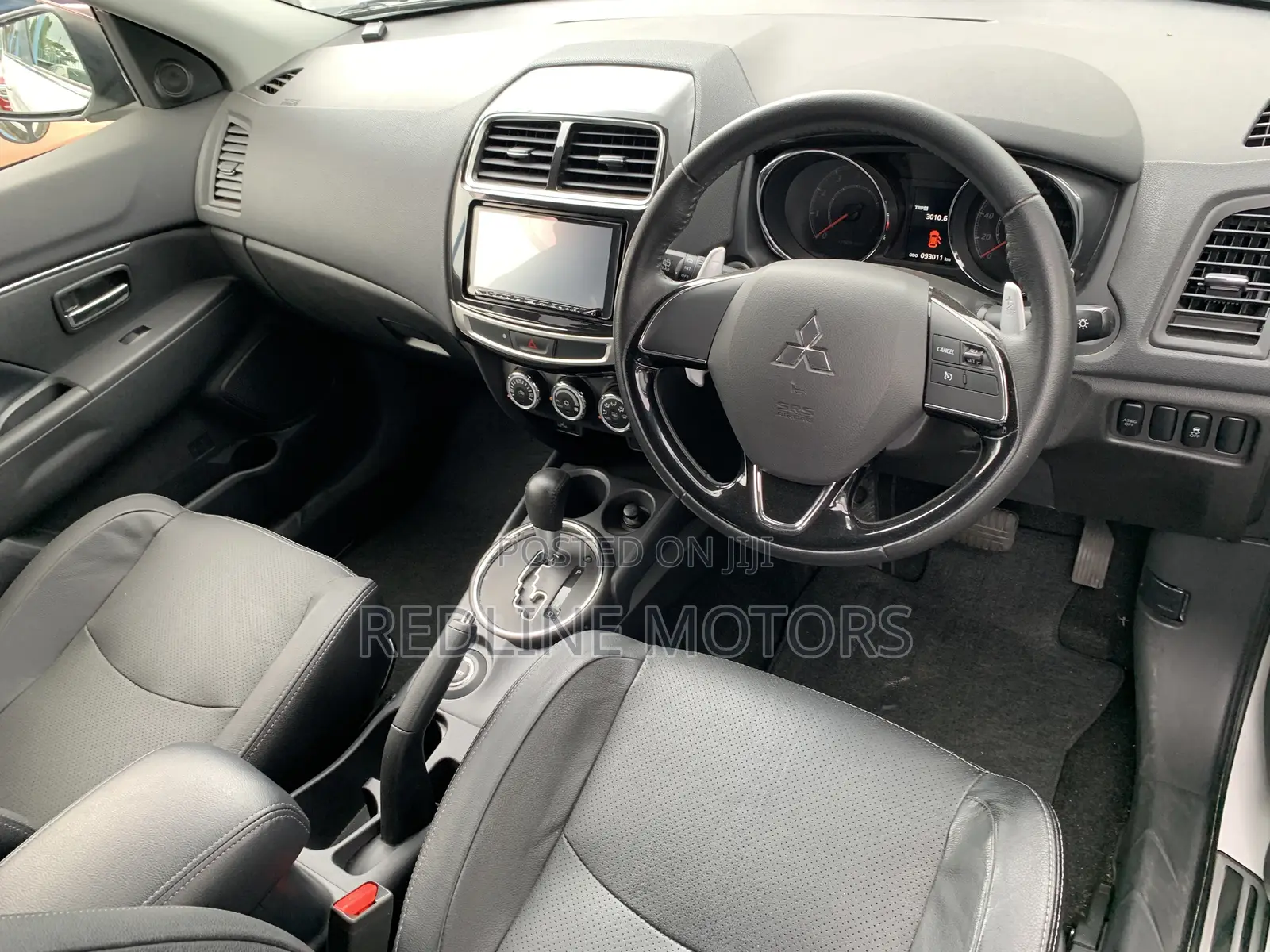 Mitsubishi RVR 2017 Off white