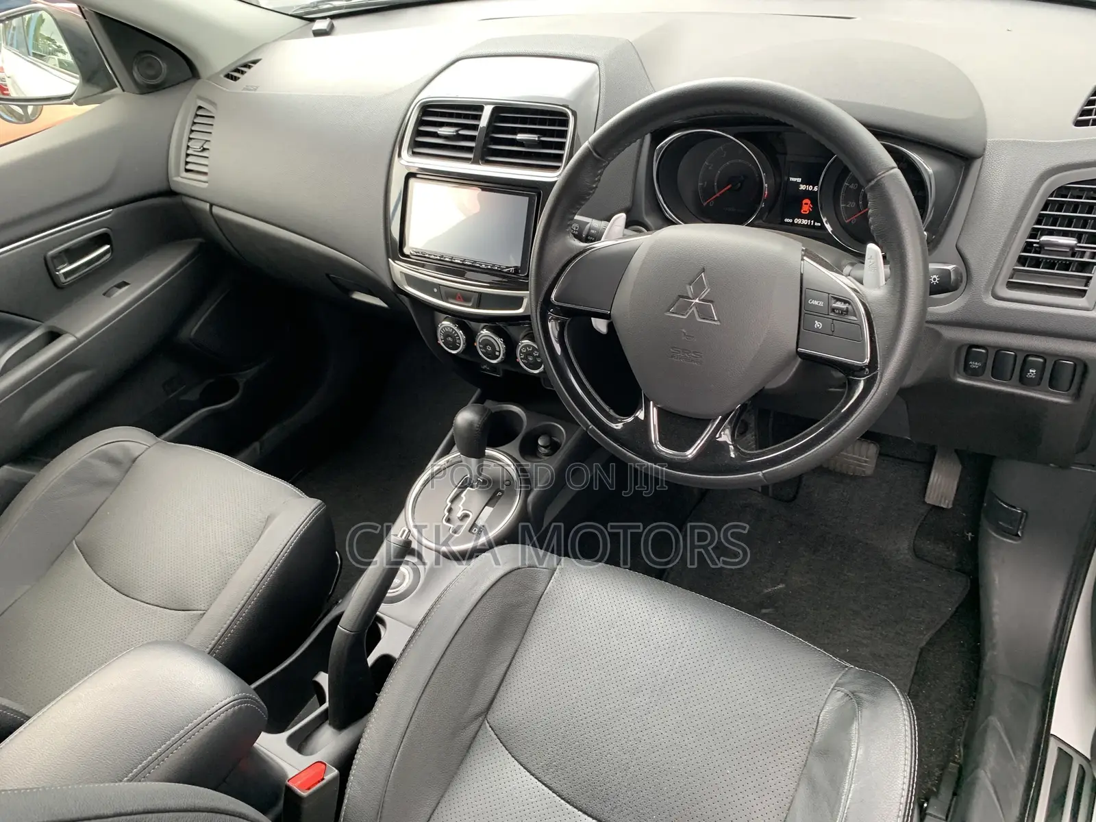 Mitsubishi RVR 2017 Off white