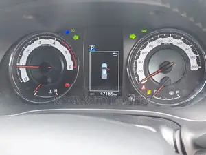 Toyota Hilux 2019 White