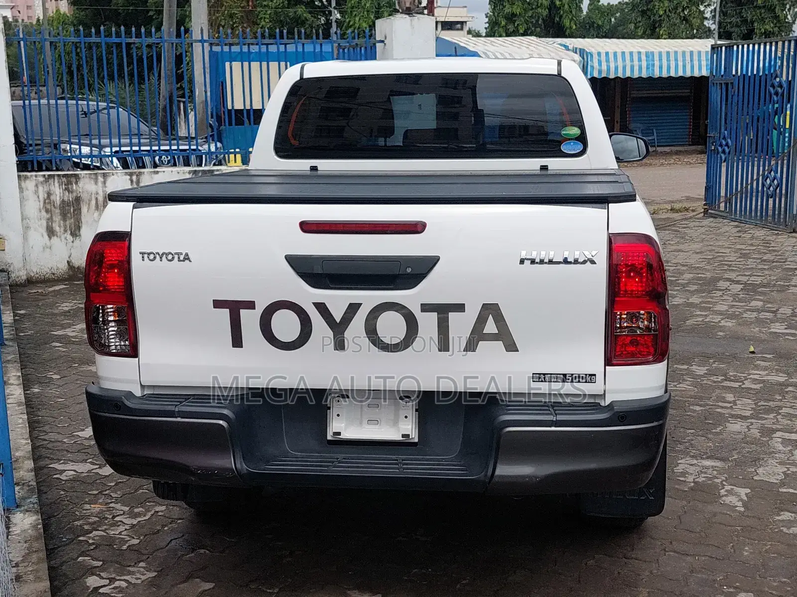 Toyota Hilux 2019 White