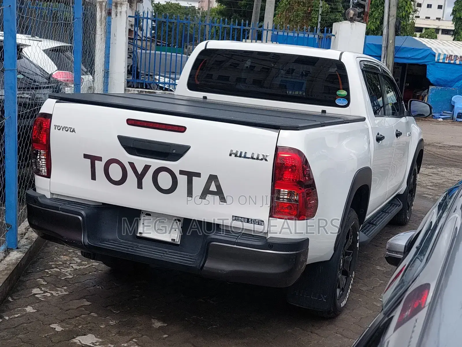 Toyota Hilux 2019 White