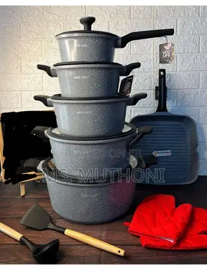 *16pcs UCC LIFE Cookware Set* Colours:*Grey and Pink.*