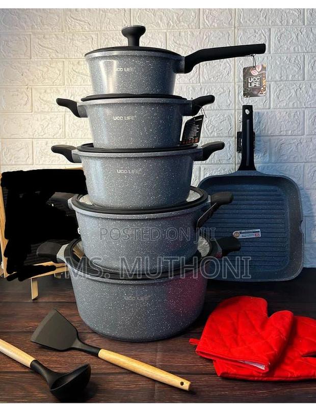 *16pcs UCC LIFE Cookware Set* Colours:*Grey and Pink.*